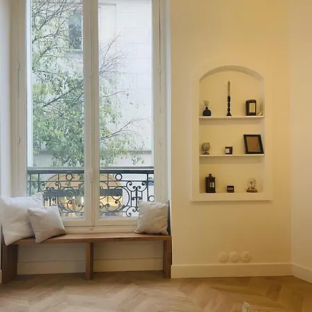 Mona Lisa - Residences Heart Of *