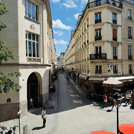 Mona Lisa - Residences Heart Of * Paris