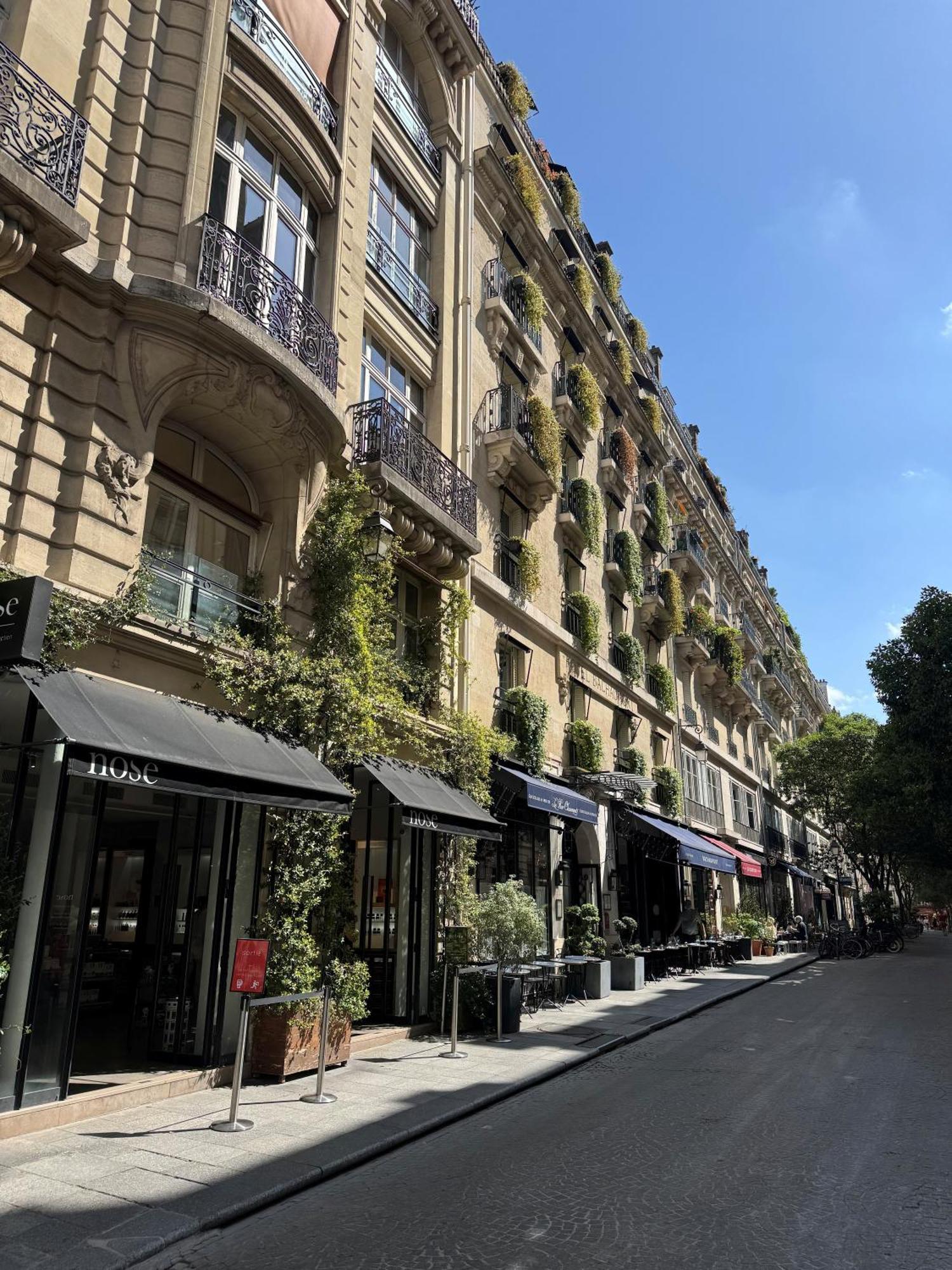 Mona Lisa - Residences Heart Of